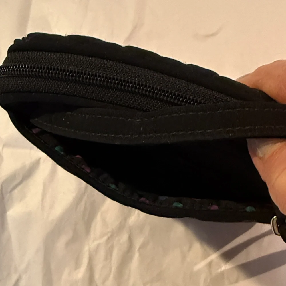 Vera Bradley Black Quilted Crossbody Bag - Picture 7 of 9